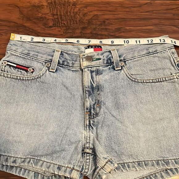 Vintage Tommy Hilfiger Tommy Jeans Blue Distressed Denim Shorts - Picture 5 of 10